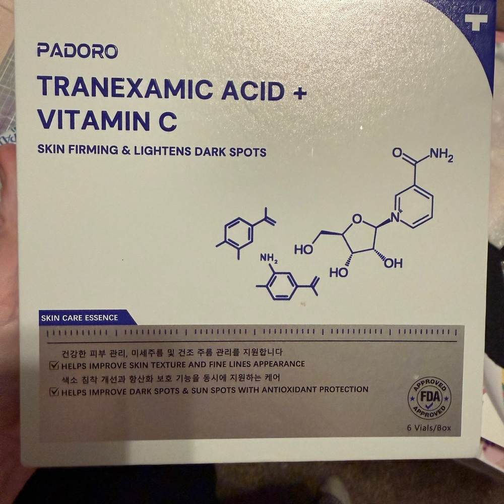 Pandoro White & Blue Tranexamic Acid + Vitamin C Skin Essence